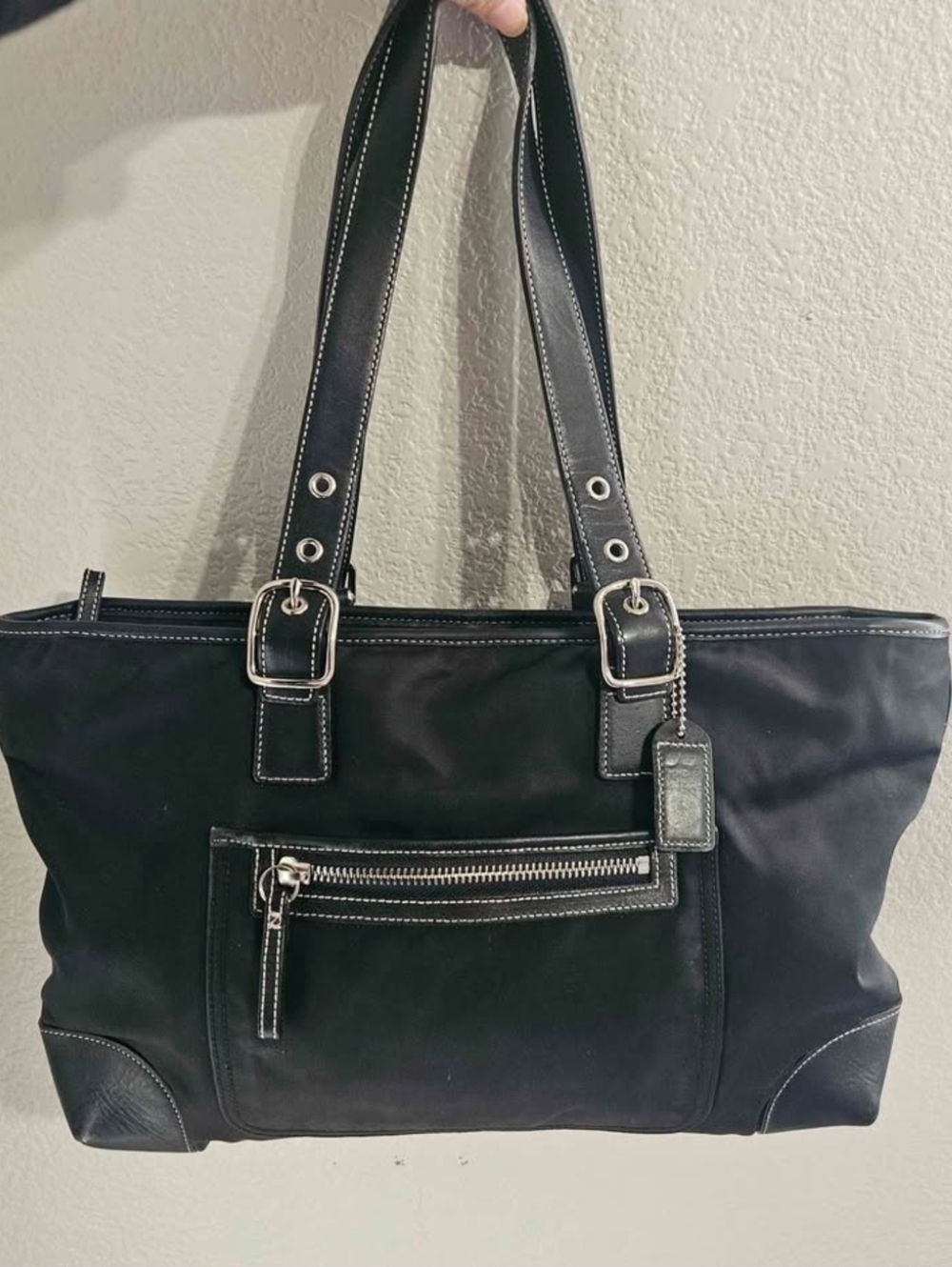 Coach Black Leather Tote with Matching Black Signature Wallet - Picture 2 of 15